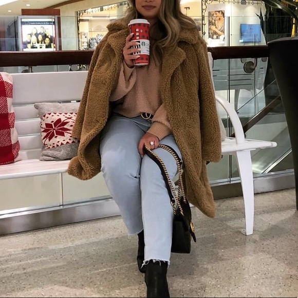 Uniqlo Fuzzy Coat in Camel color - Picture 1 of 9